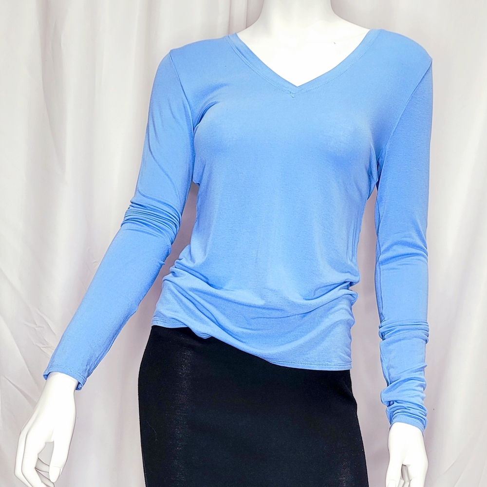 BCBGMaxAzria Fitted Blue Long Sleeve Blouse